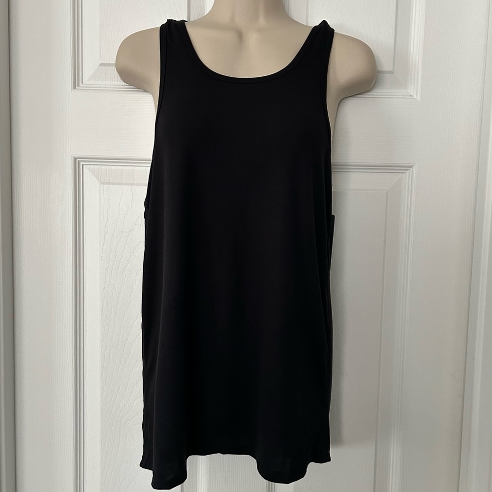 90 Degree Racerback Tank Size M